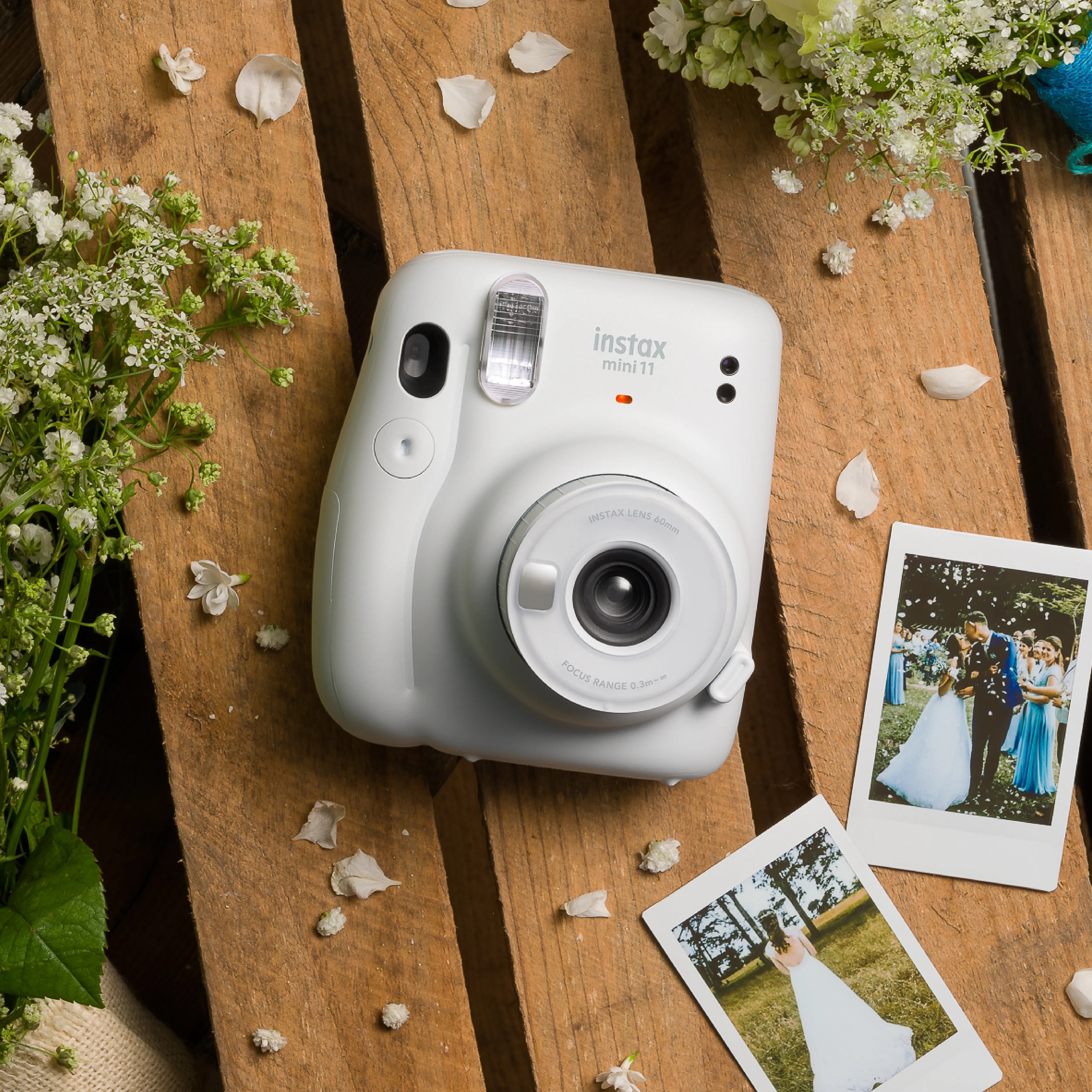 Perfect Gift for Her- Buy Instax Mini 11 Cameras Online