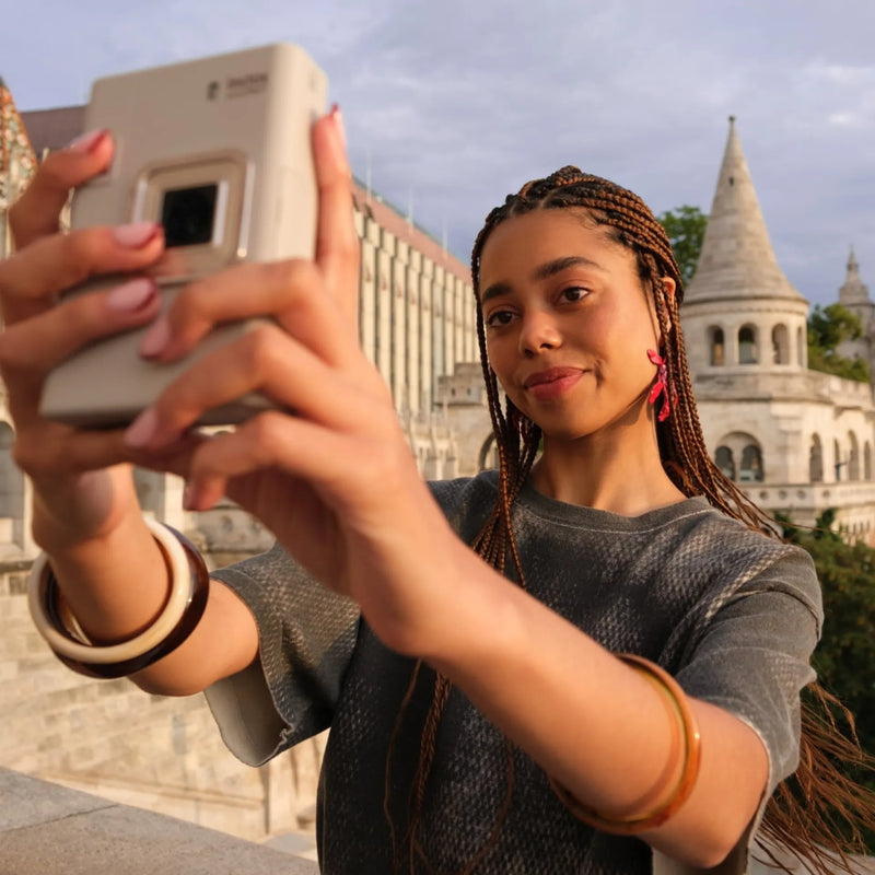 Selfie Camera & Layered Photo Mode